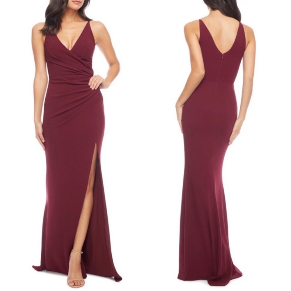DRESS THE POPULATION Jordan Burgundy Plunge Neck Gown - M